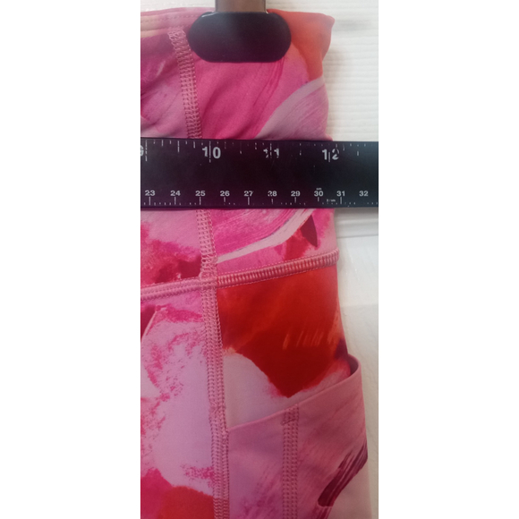 Athleta Womens Ultimate Stash II Sz XS Capri Leggings Pink Floral Athleisure Gym - Picture 3 of 6
